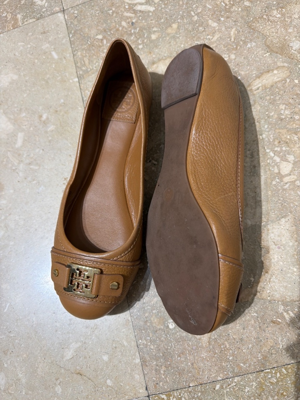 Shoes - Picture 3 of 4